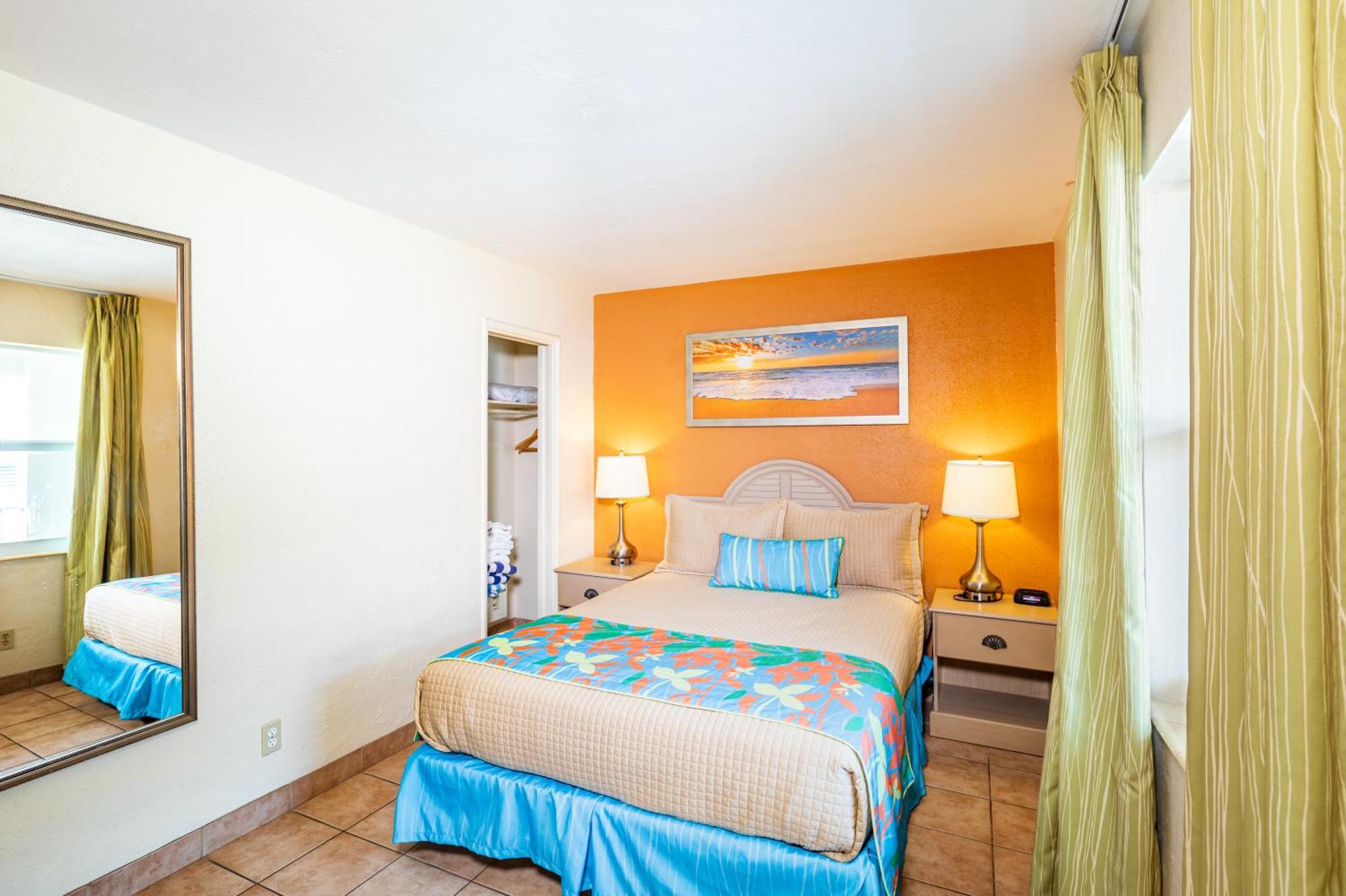 Enchanted Isle Hollywood Beach Resort Bagian luar foto