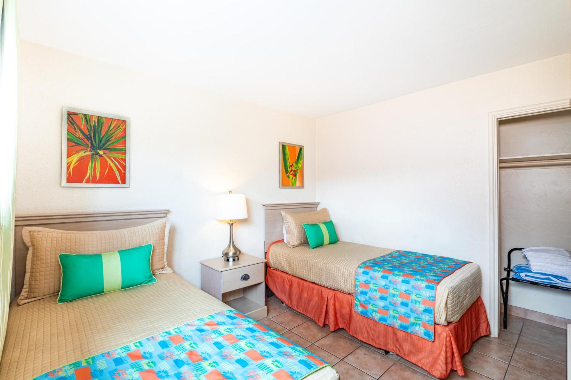 Enchanted Isle Hollywood Beach Resort Bagian luar foto