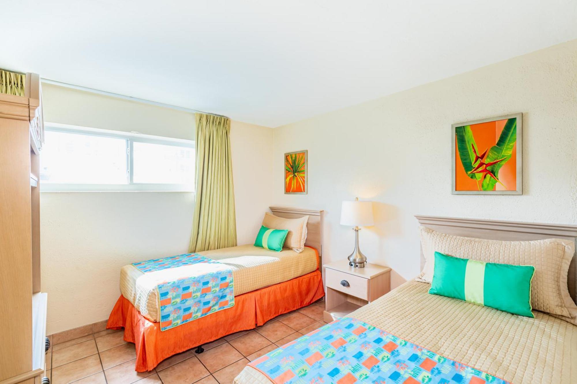 Enchanted Isle Hollywood Beach Resort Bagian luar foto